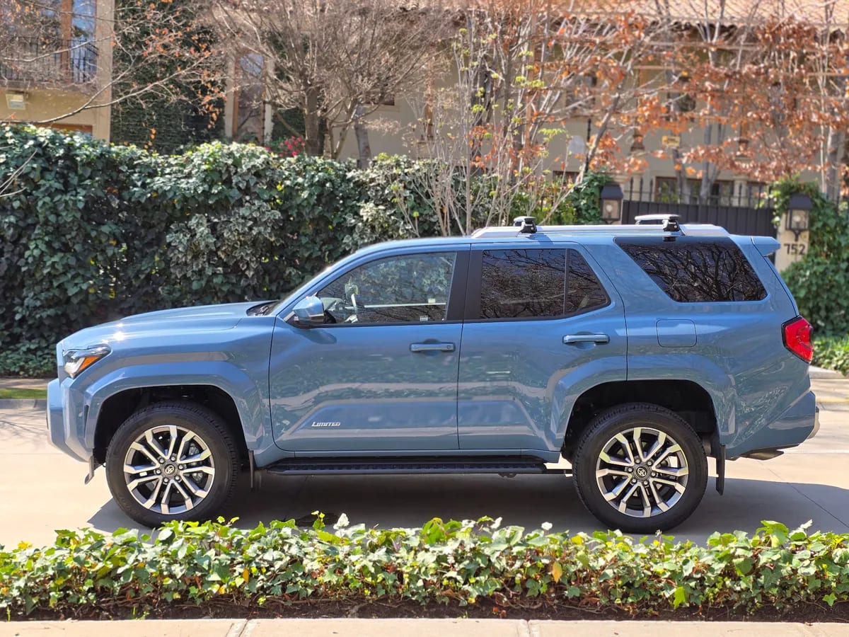 TOYOTA 4RUNNER 2.4 T Limited At 4x4 año 2025