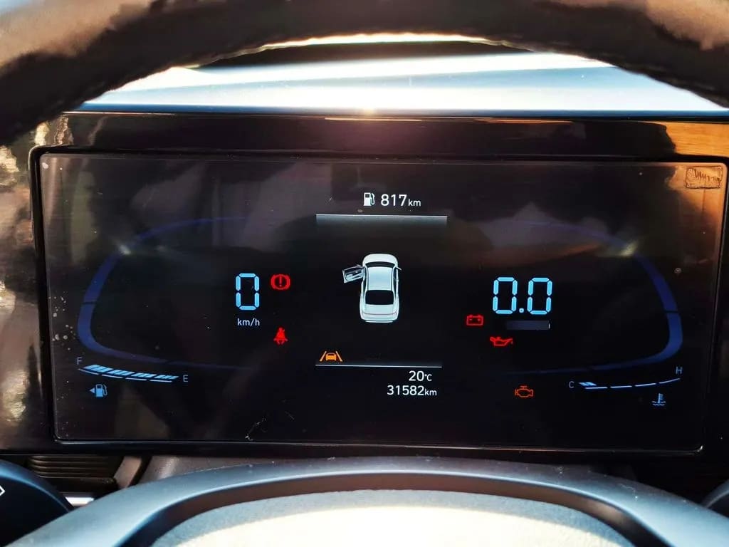 Hyundai Accent 1.5 Design 4x2 Mt 4p año 2024