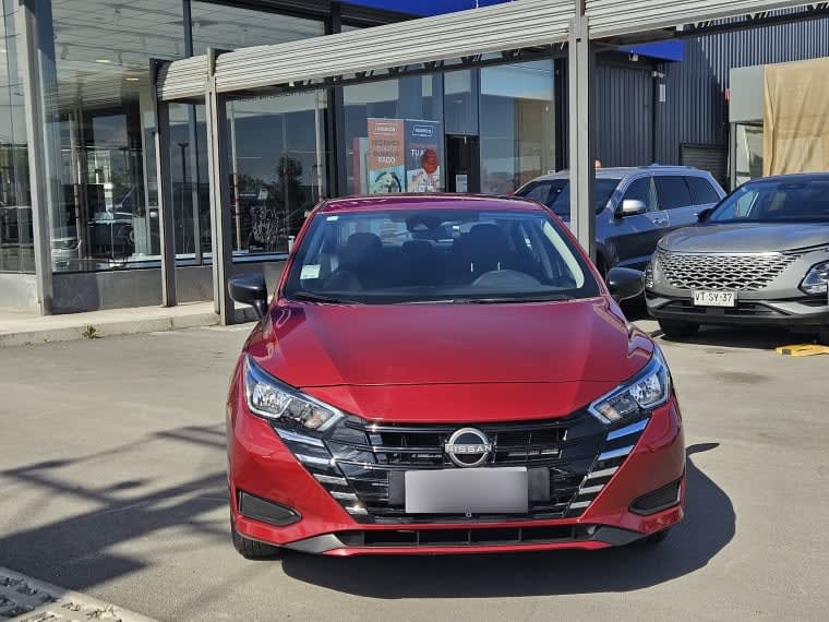 Nissan Versa Sense Mt 1.6 año 2024