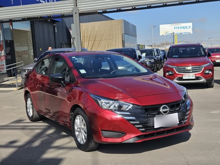 Nissan Versa Sense Mt 1.6 año 2024