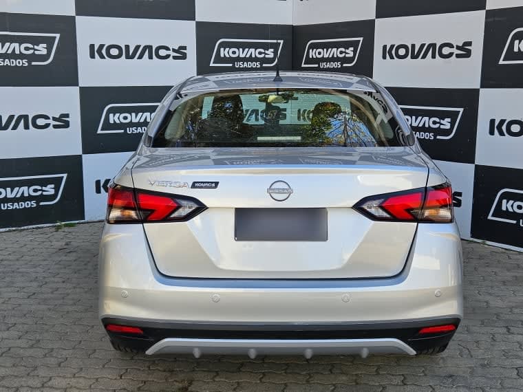 Nissan Versa 1.6 Sense At año 2024