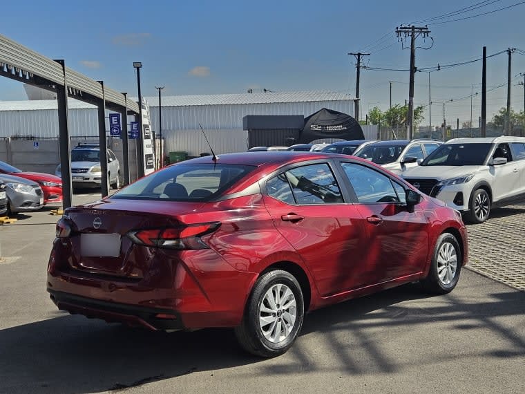 Nissan Versa Sense Mt 1.6 año 2024