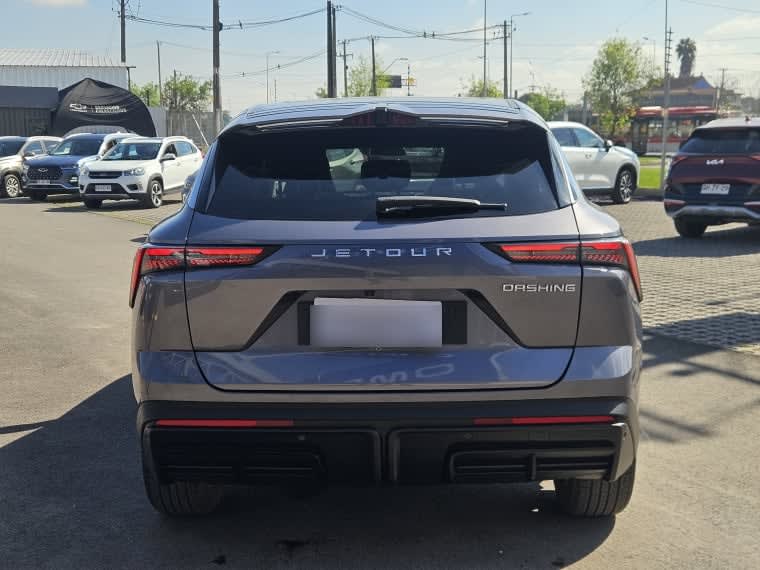 Jetour Dashing Lux Mt 1.5 año 2024