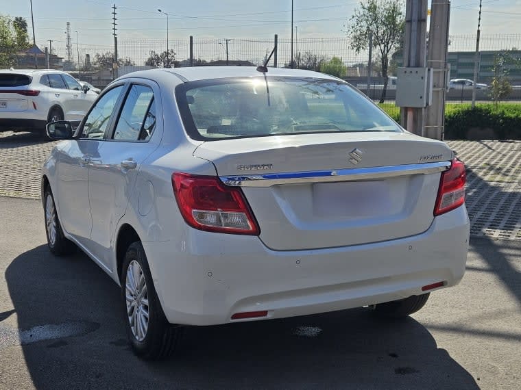 Suzuki Dzire Dzire año 2022
