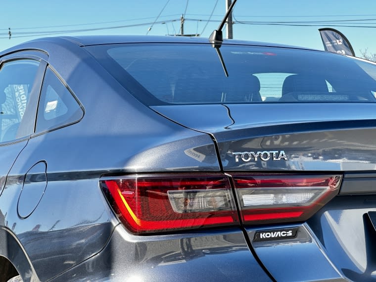 Toyota Yaris 1.5 E Sedan Mt año 2023