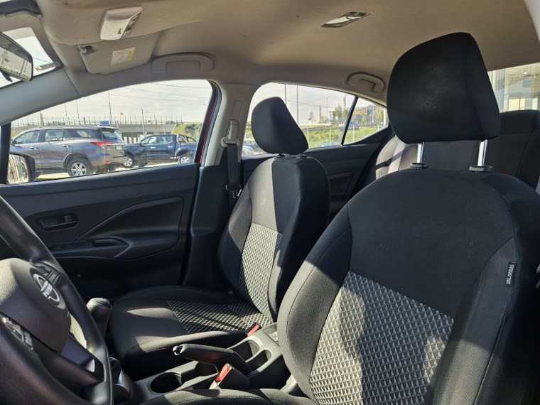 Nissan Versa Sense Mt 1.6 año 2024