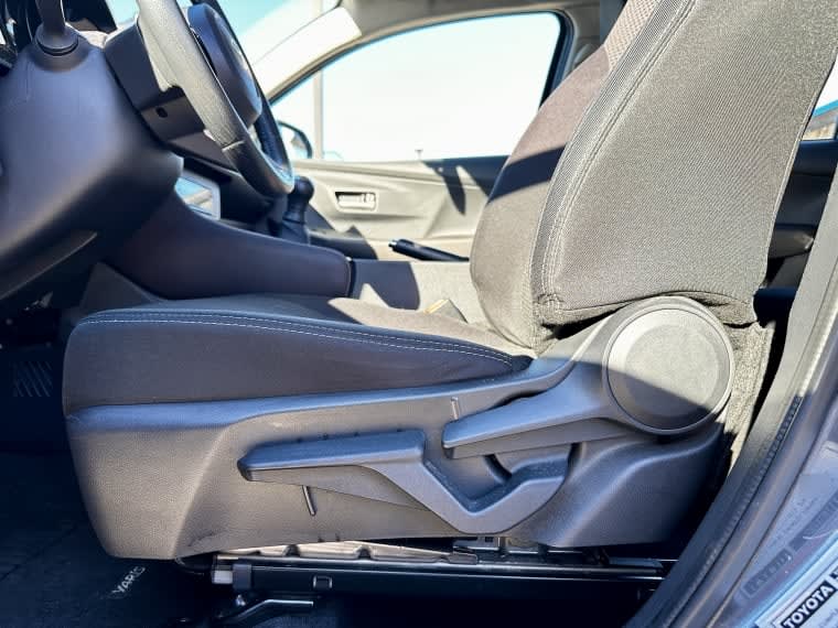 Toyota Yaris 1.5 E Sedan Mt año 2023