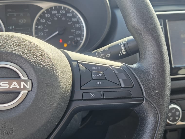Nissan Versa Sense Mt 1.6 año 2024