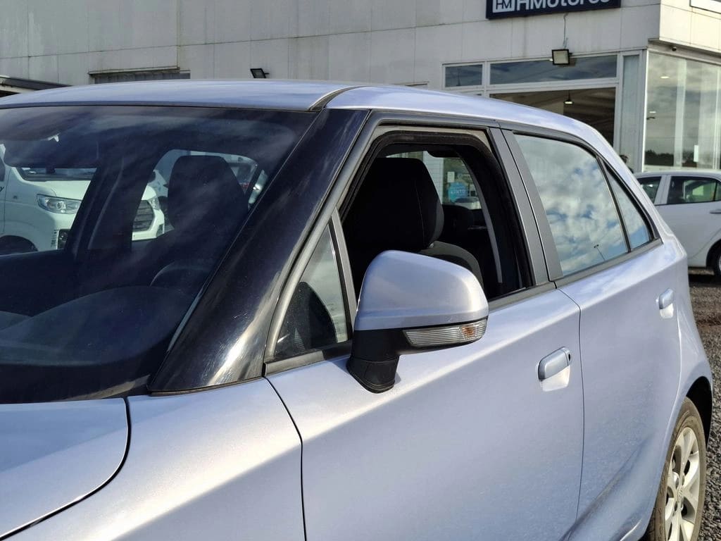 MG 3 1.5 Std 4x2 Hb Mt 5p año 2024