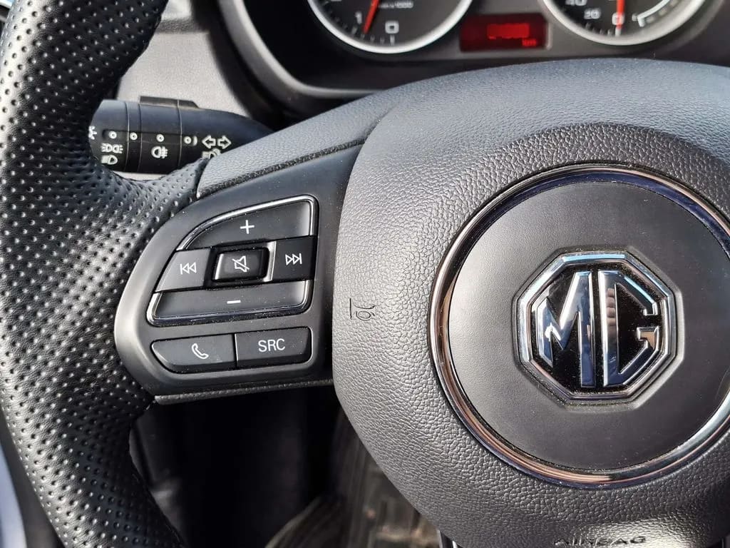 MG 3 1.5 Std 4x2 Hb Mt 5p año 2024