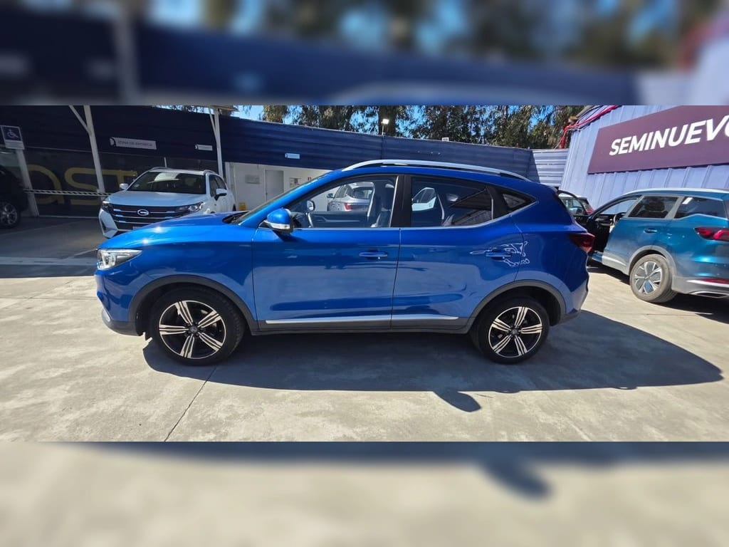 MG Zs 1.5 Std 4x2 At 5p año 2022