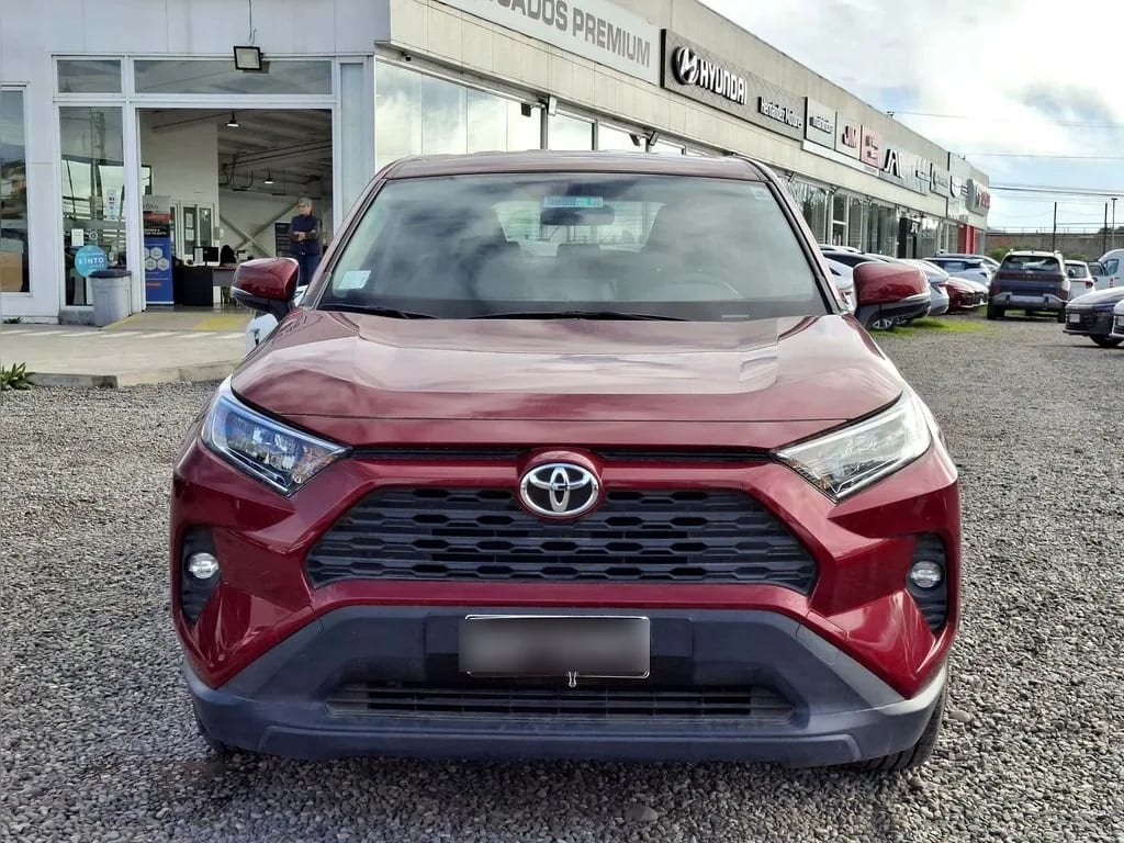 Toyota Rav4 2.0 Le 4x2 Mt 5p año 2022