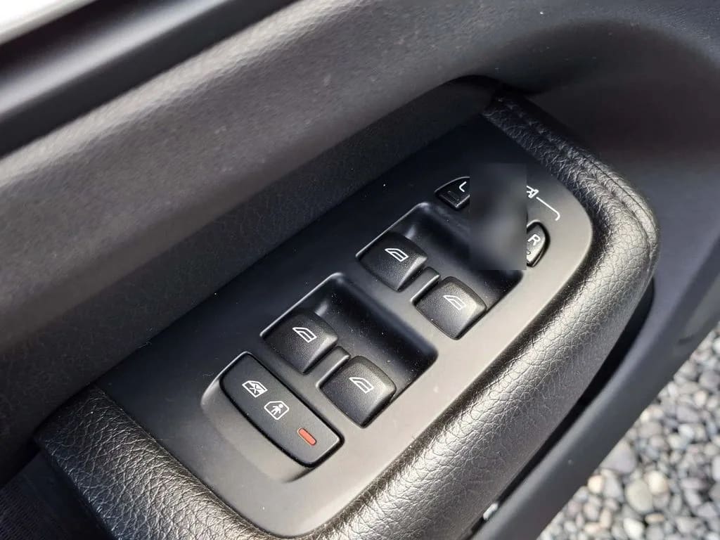 Volvo Xc60 2.0 T5 Momentum 4x4 At 5p año 2021