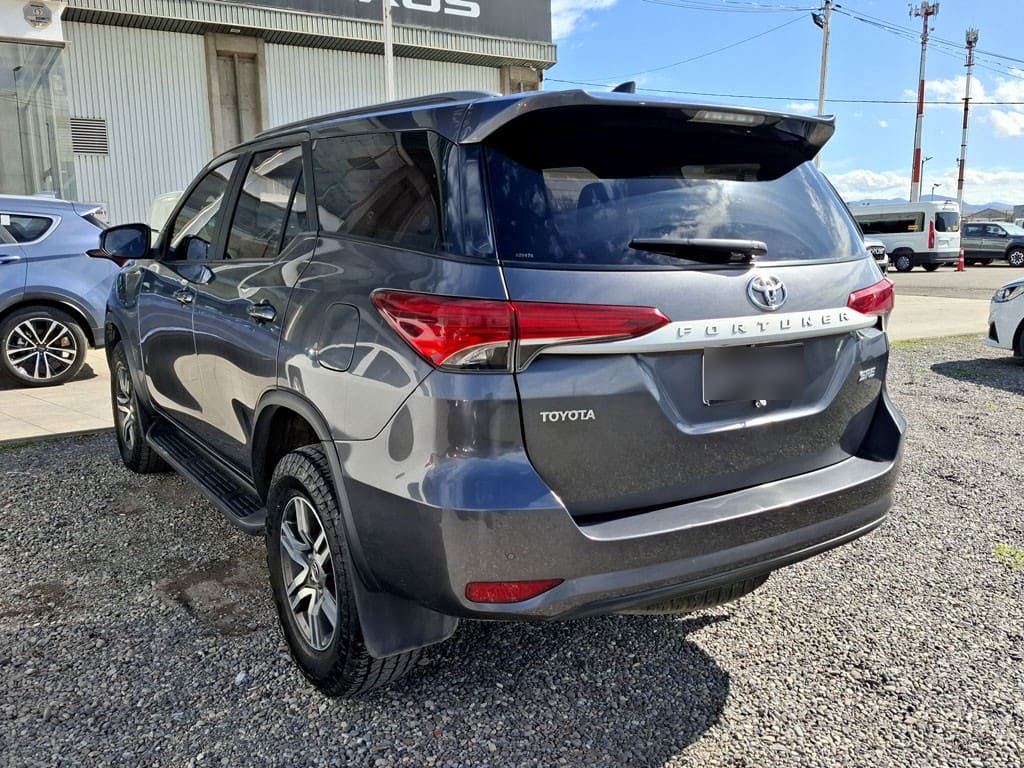 Toyota Fortuner 4x4 Mt 2.8 año 2022
