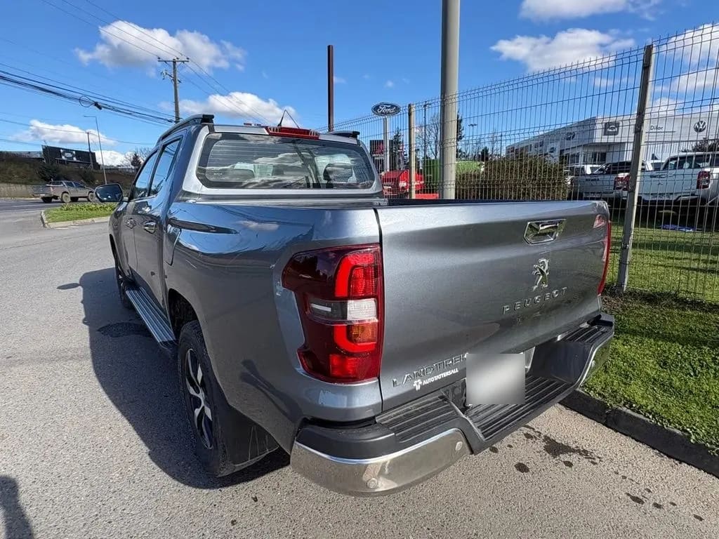 Peugeot Landtrek 1.9 4x4 Mt año 2023