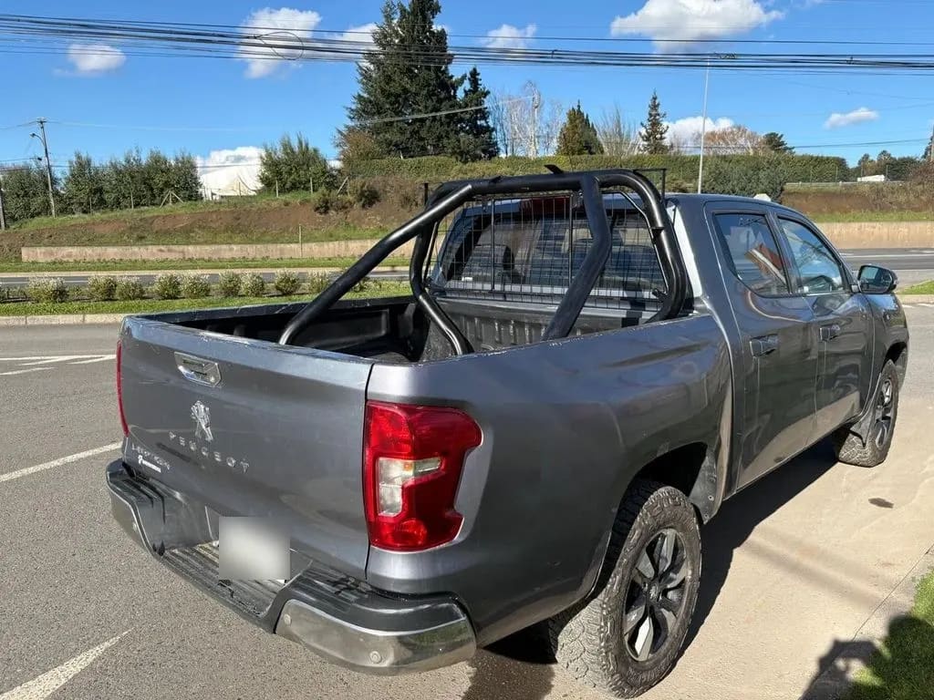 Peugeot Landtrek 1.9 4x4 Mt año 2023