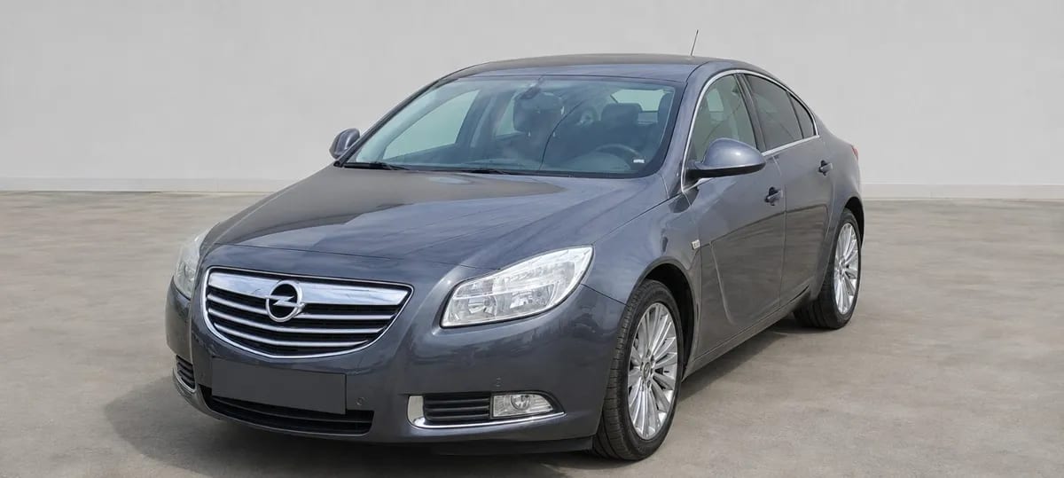 OPEL INSIGNIA 2.0 Edition At año 2013