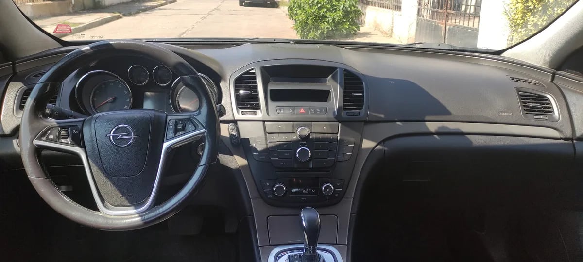 OPEL INSIGNIA 2.0 Edition At año 2013
