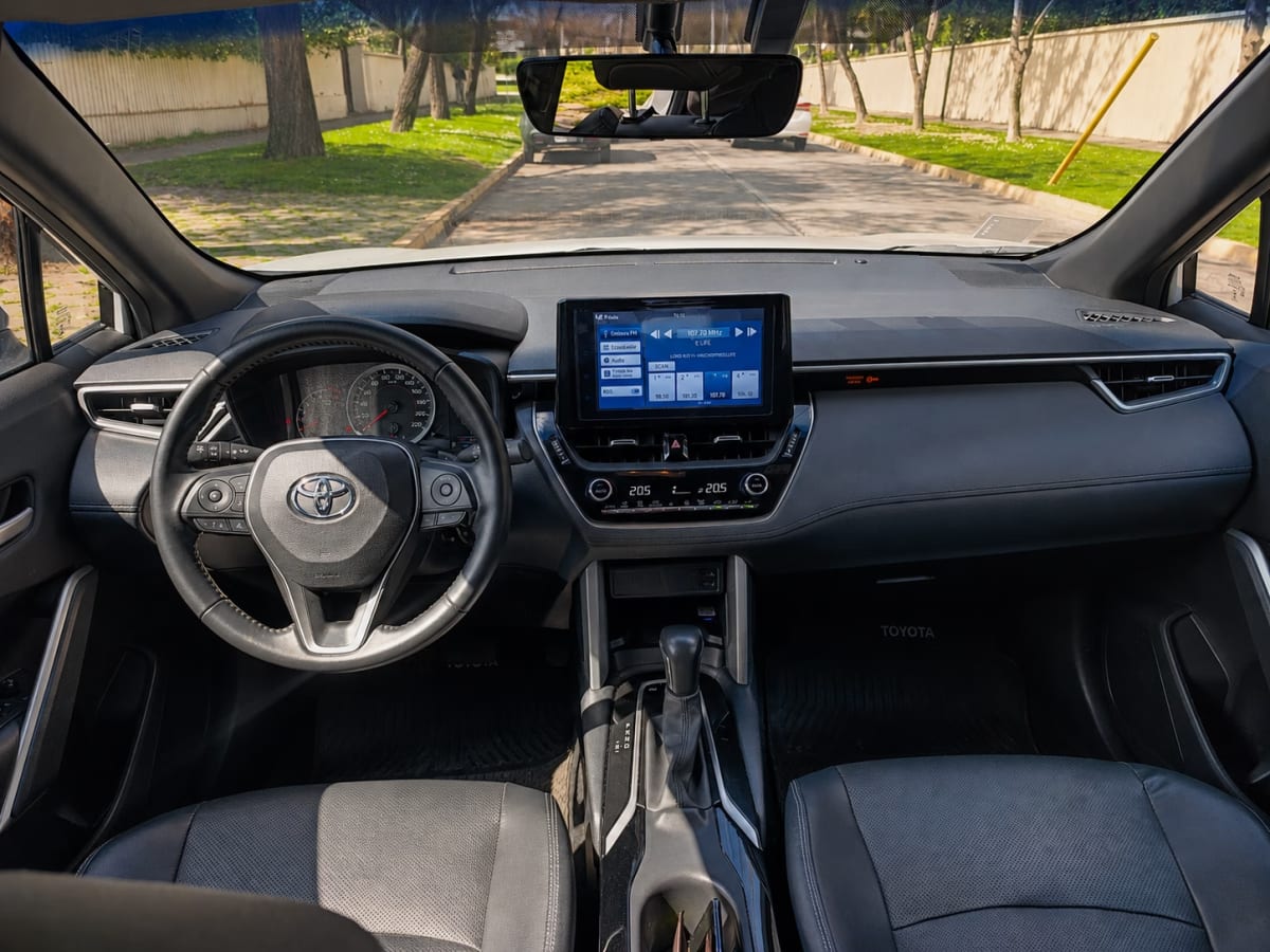 Toyota Corolla Cross Cvt año 2023