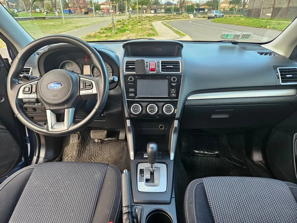 Subaru Forester 2.0 X At 4x4 año 2017