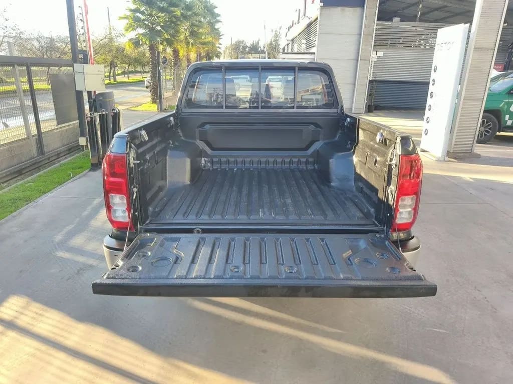 Mitsubishi L200 Katana Xrt 2.5 Mt 4x4 año 2024