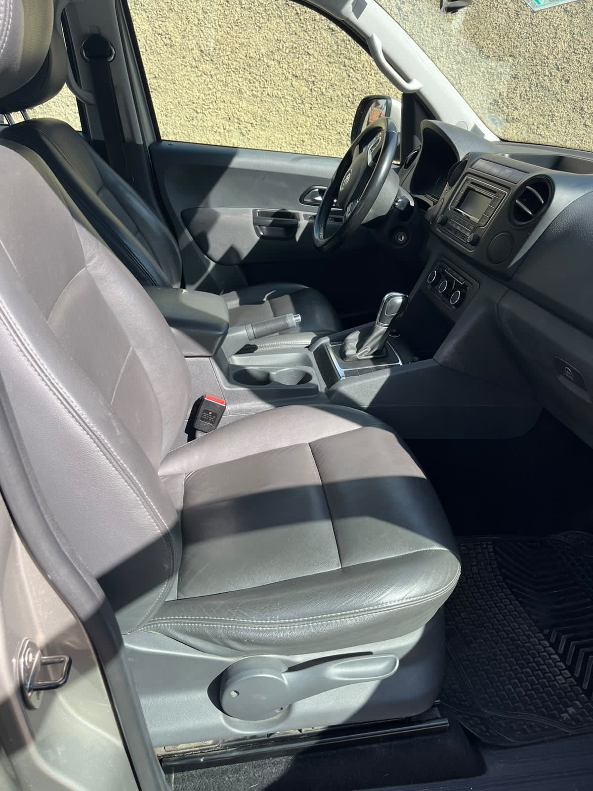 VOLKSWAGEN AMAROK 2.0 Power Plus 4x4 Pe S/ll Mt Diesel año 2014