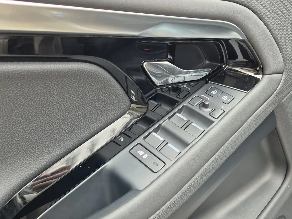 Land Rover Range Rover Evoque 2.0 R-Dynamic S Hibrido 4x4 At 5p año 2024