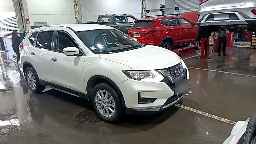 Nissan X-Trail 2.5 Sense 4x2 3row Cvt At 5p año 2023