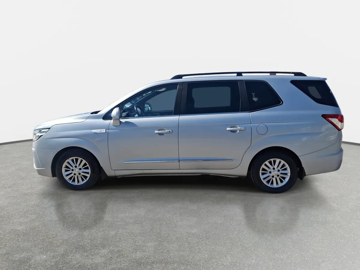 Ssangyong Stavic 2.2 Diesel 2wd At 5p año 2019