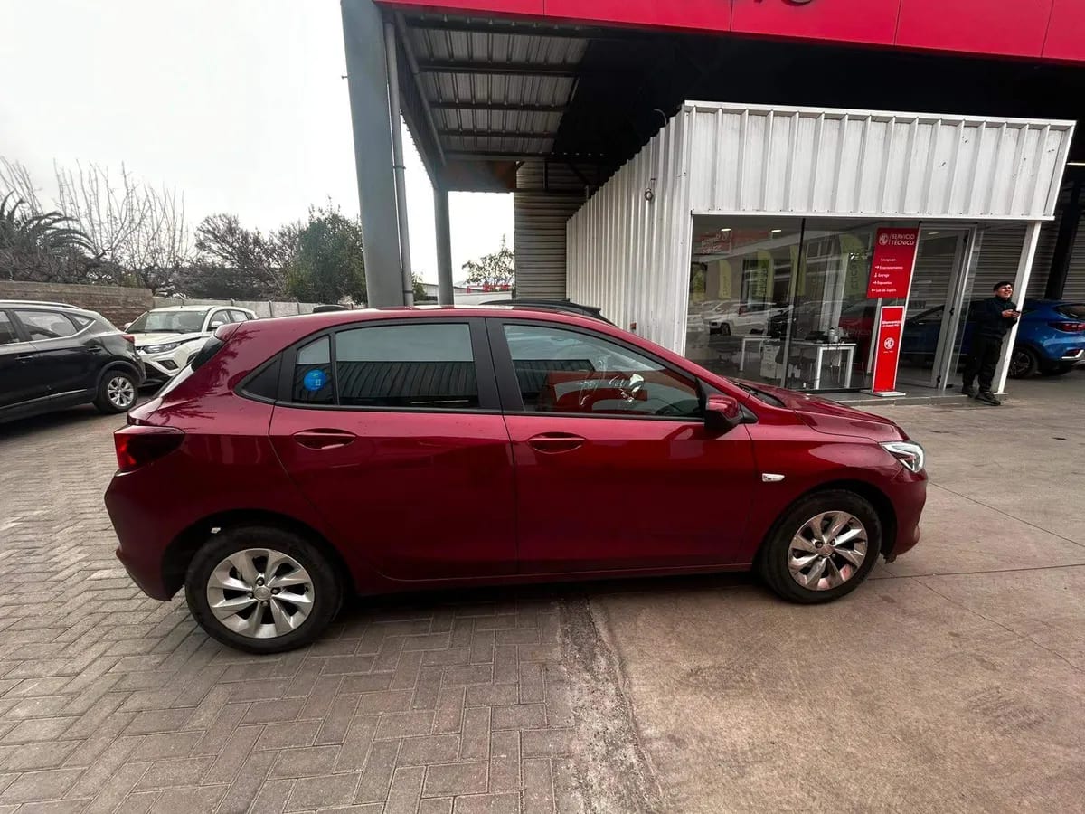 Chevrolet Onix 1.0t Ltz 4x2 Mt 5p año 2022