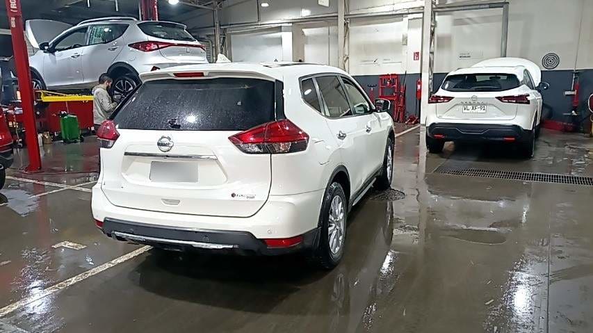 Nissan X-Trail 2.5 Sense 4x2 3row Cvt At 5p año 2023