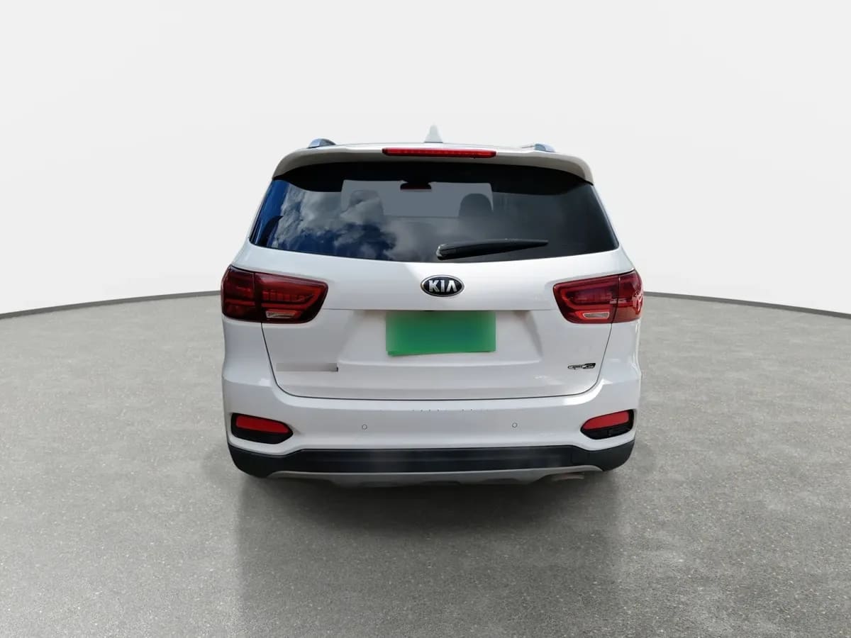 Kia Sorento 2.4 Gtl 2wd Special Pack At6 5p año 2020