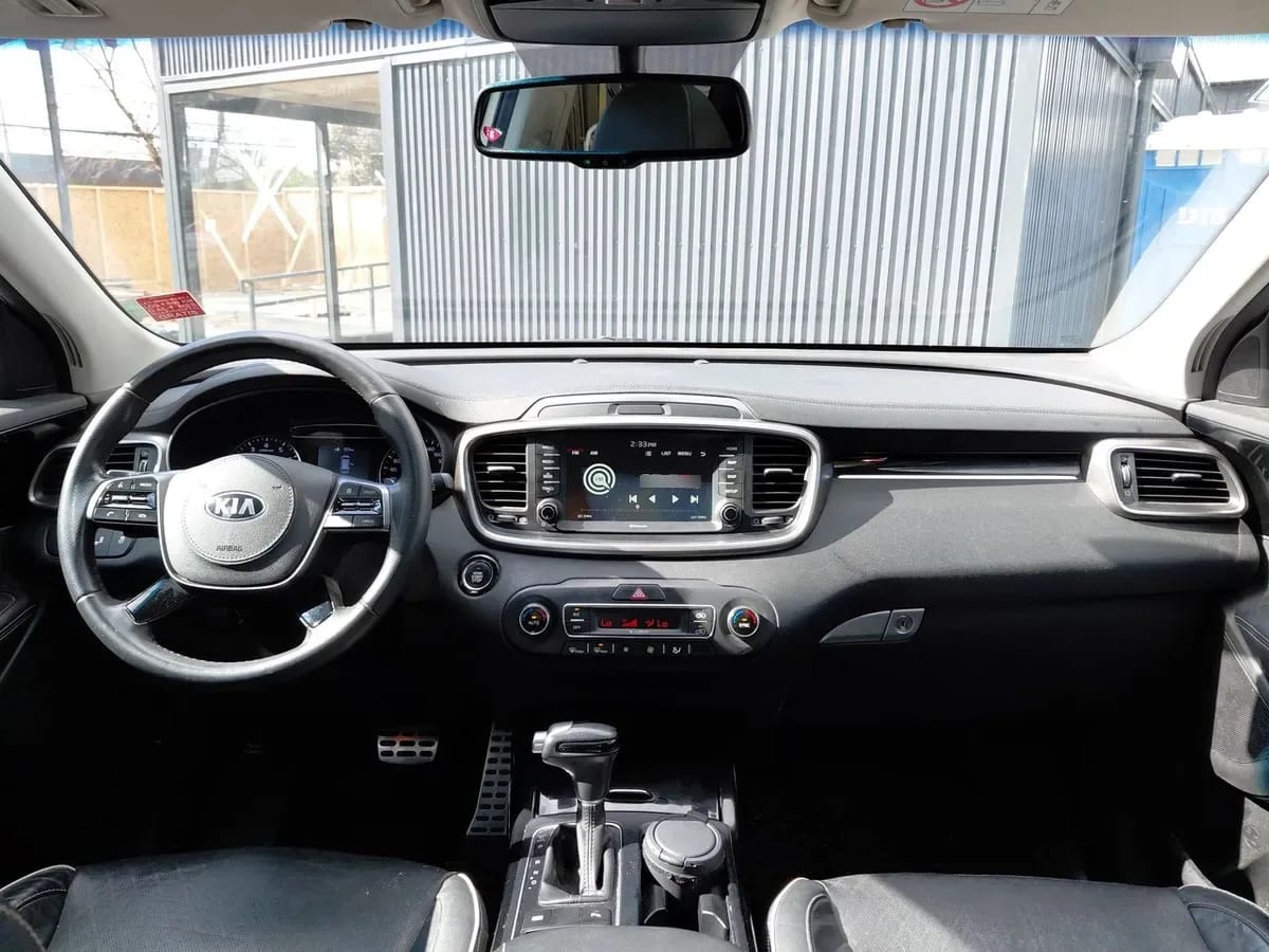 Kia Sorento 2.4 Gtl 2wd Special Pack At6 5p año 2020