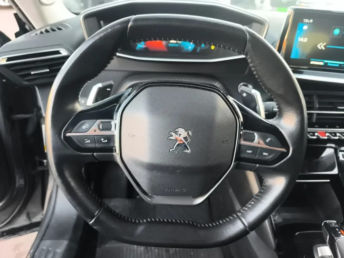 Peugeot 2008 1.5 Allure Bluehdi Diesel 4x2 130 At 5p año 2021