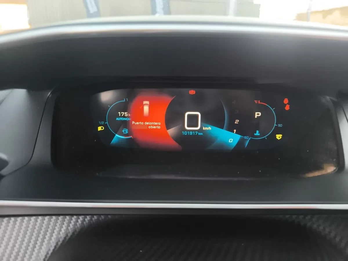 Peugeot 2008 1.5 Allure Bluehdi Diesel 4x2 130 At 5p año 2021