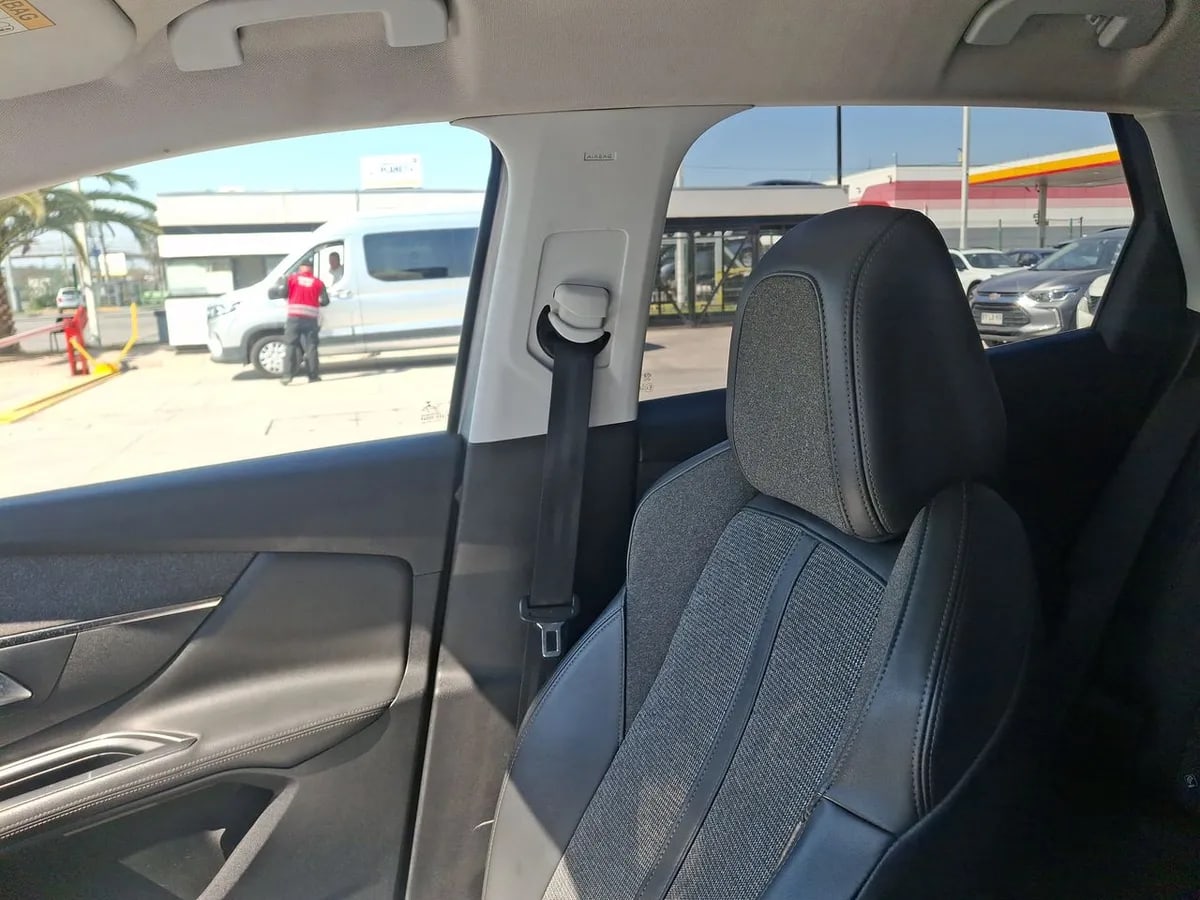 Peugeot 3008 1.6 Allure Pack Thp 4x2 165 Eat6 5p año 2021