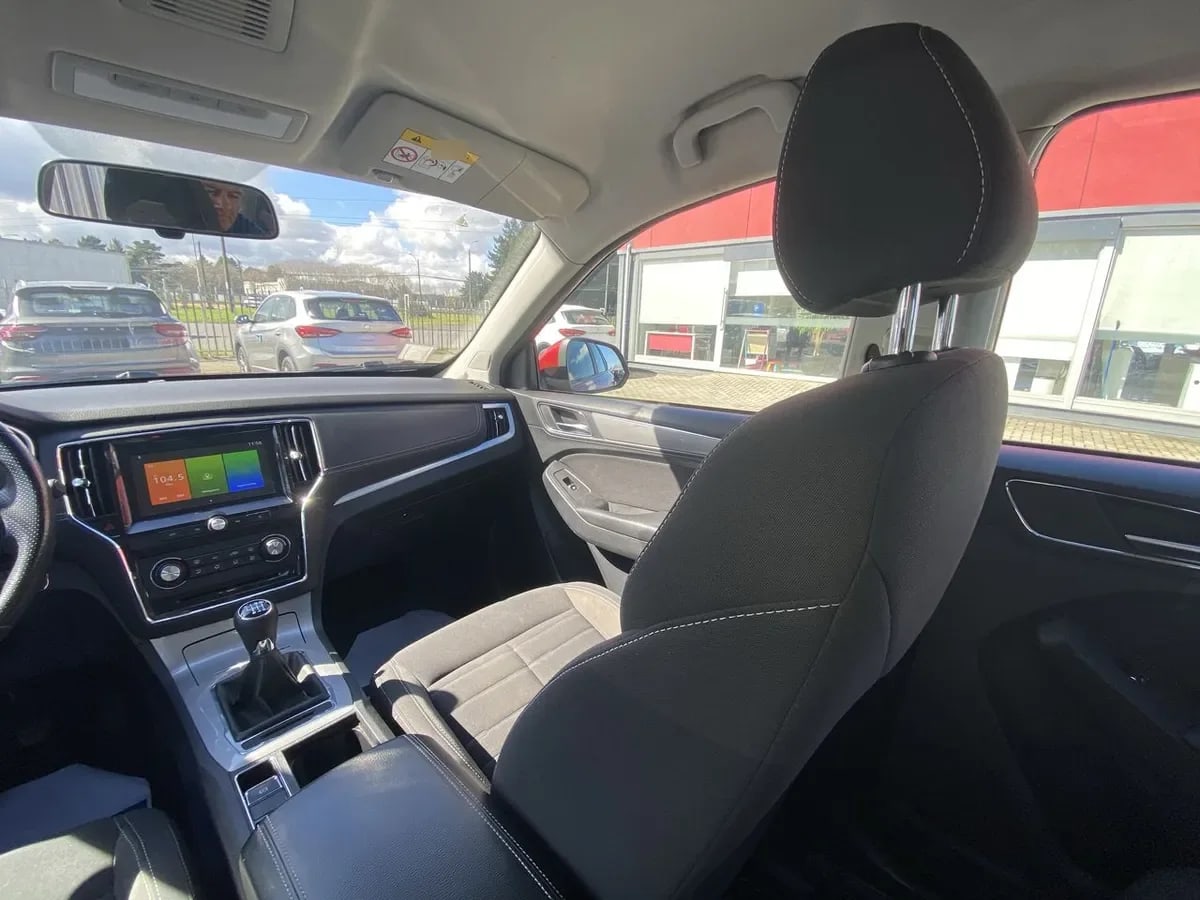MG Mg Rx5 1.5t Comfort 2wd Mt 5p año 2021