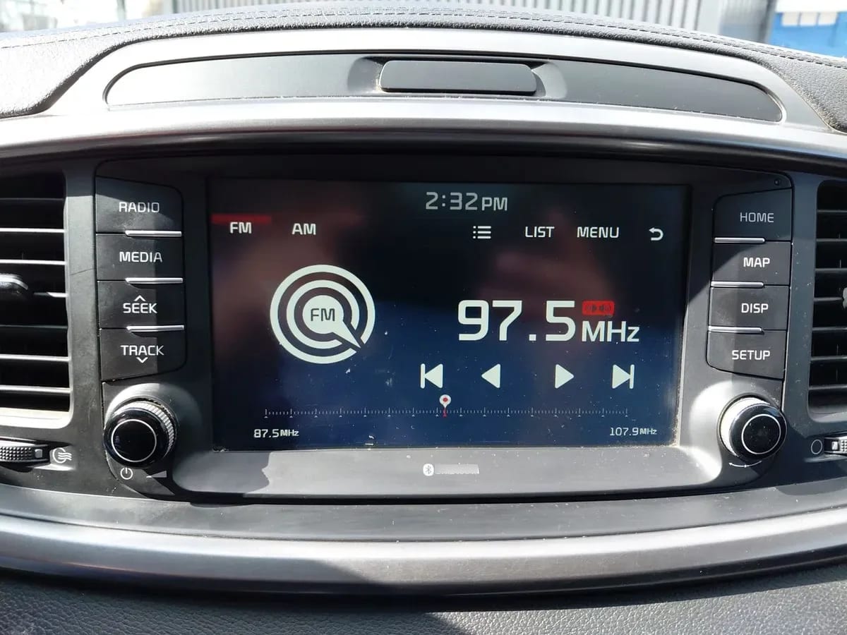 Kia Sorento 2.4 Gtl 2wd Special Pack At6 5p año 2020