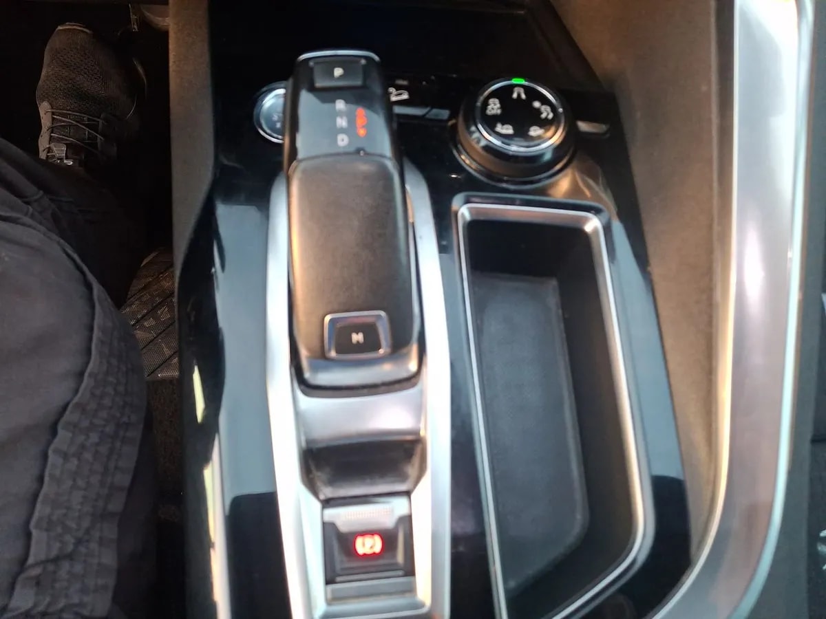 Peugeot 3008 1.6 Gt Puretech 4x2 180 Eat8 5p año 2021