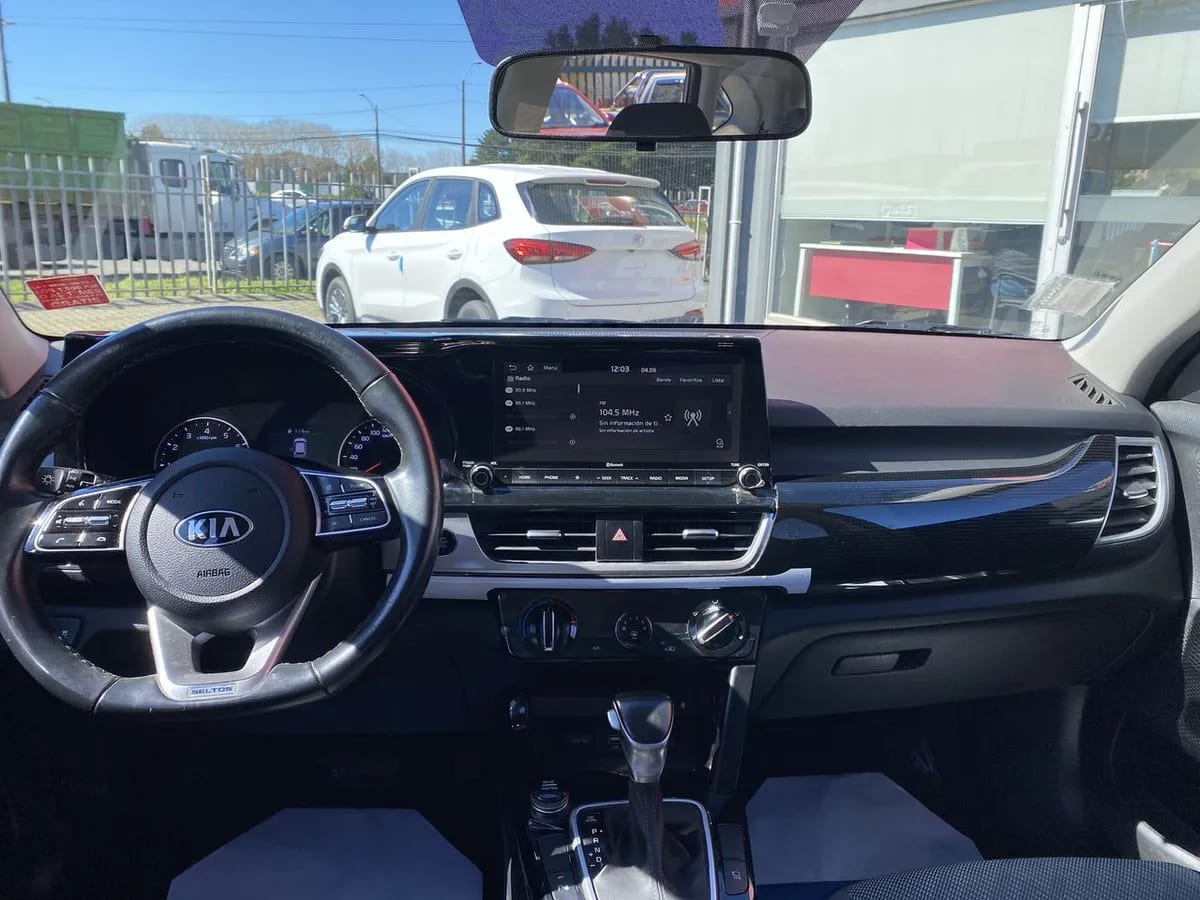 Kia Seltos 1.6 Ex 4x2 6at 5p año 2021