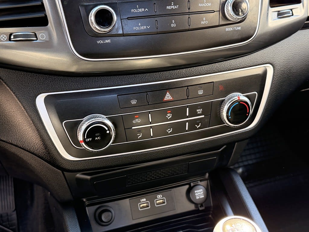 Ssangyong Grand Musso 2.2 Mt año 2022