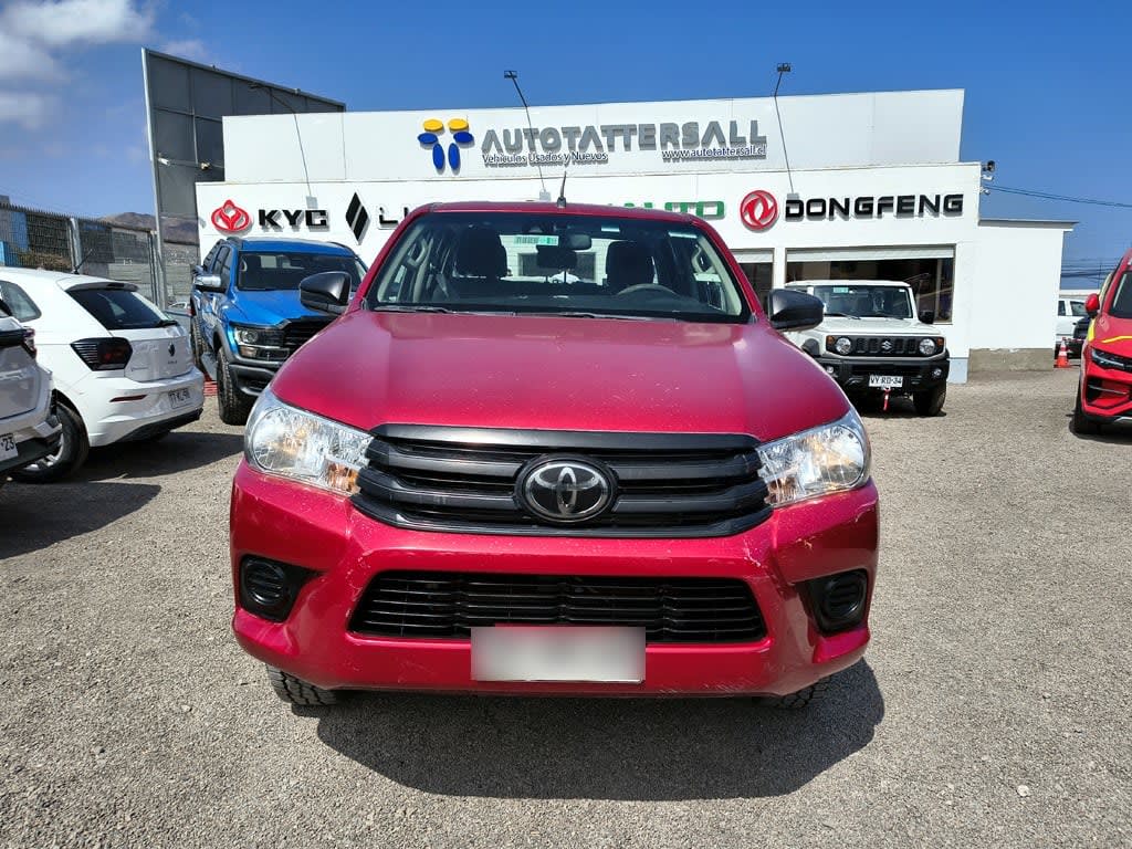 Toyota Hilux Tss 2.4 Diesel 4x2 T/m año 2023