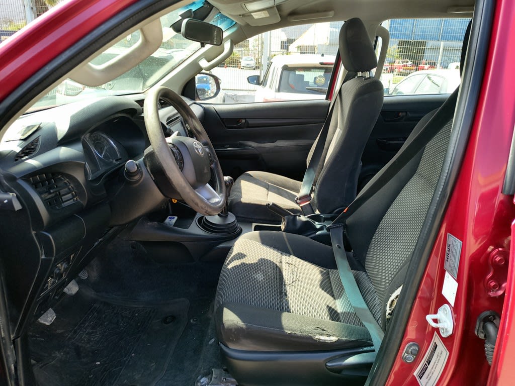 Toyota Hilux Tss 2.4 Diesel 4x2 T/m año 2023