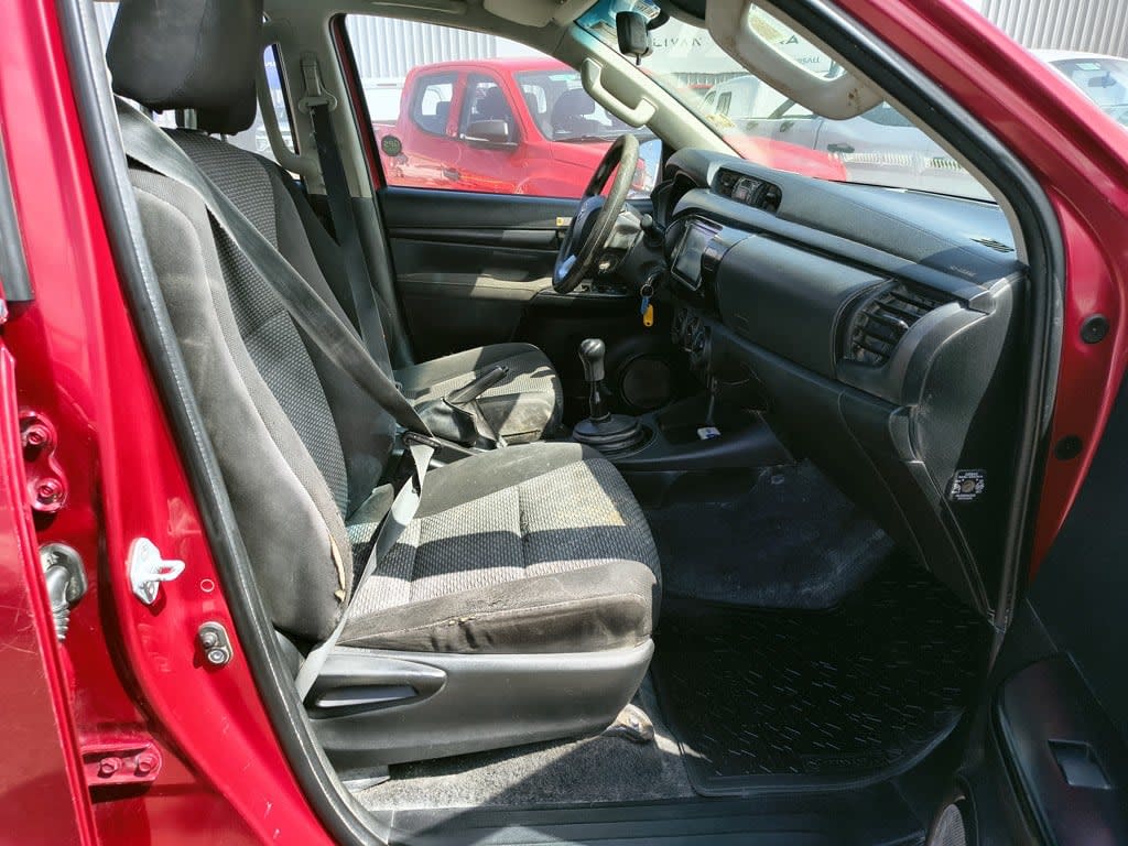 Toyota Hilux Tss 2.4 Diesel 4x2 T/m año 2023