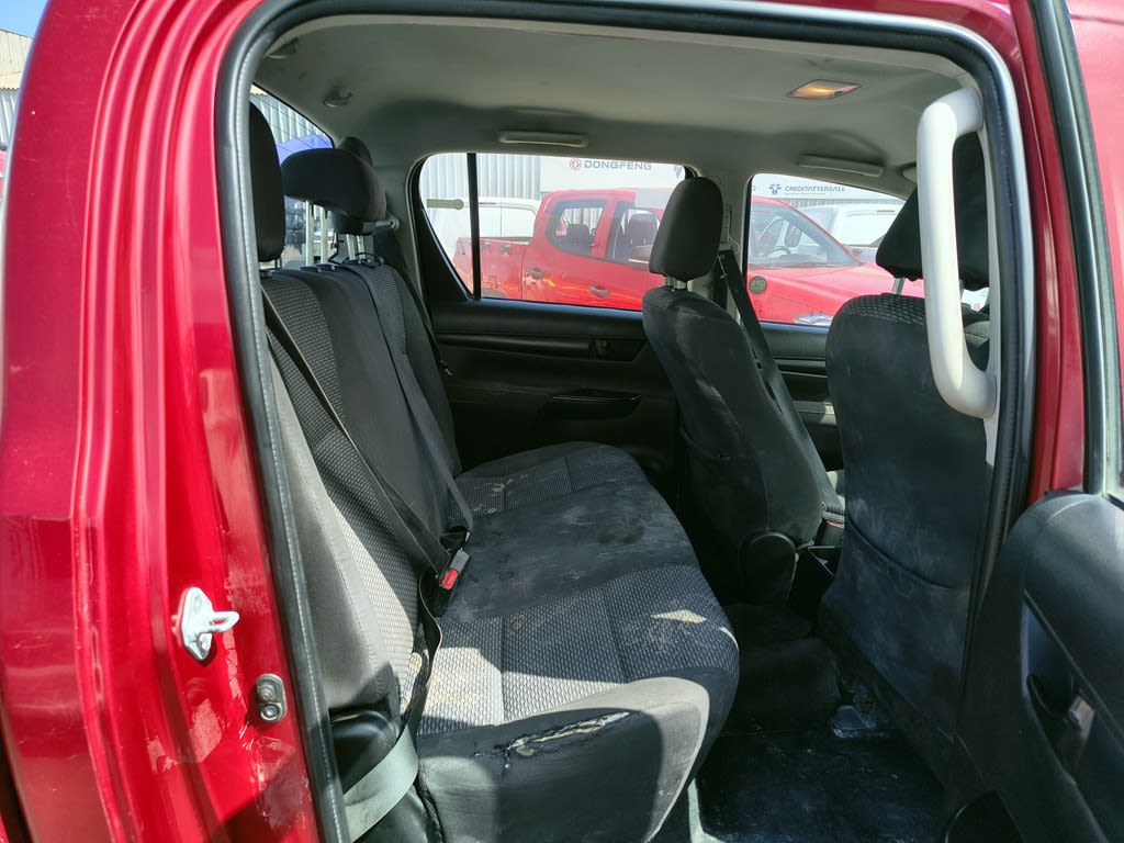 Toyota Hilux Tss 2.4 Diesel 4x2 T/m año 2023