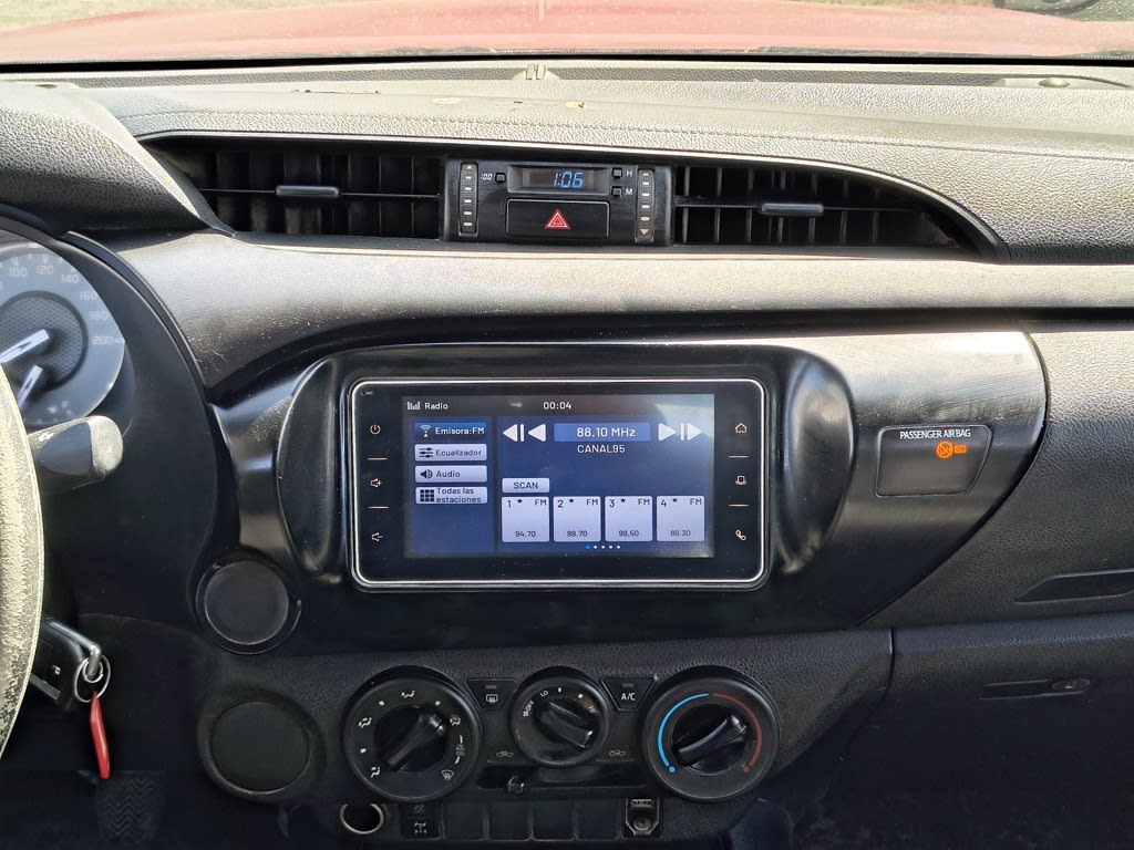 Toyota Hilux Tss 2.4 Diesel 4x2 T/m año 2022