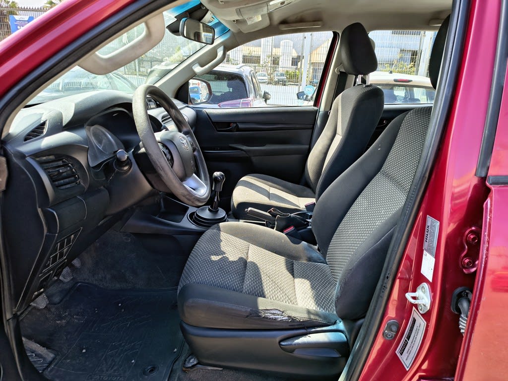 Toyota Hilux Tss 2.4 Diesel 4x2 T/m año 2022