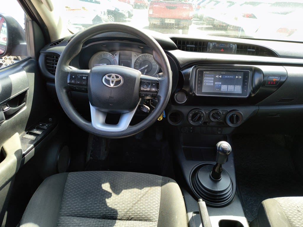 Toyota Hilux Tss 2.4 Diesel 4x2 T/m año 2022