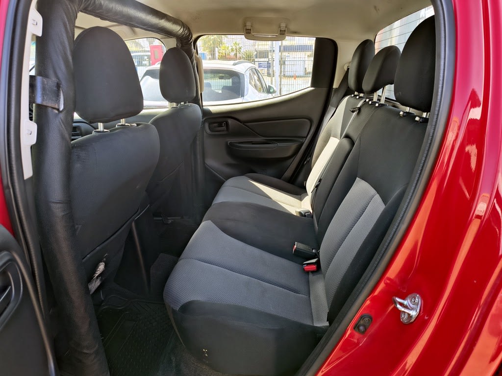 Mitsubishi L200 Katana 2.4 Diesel 4x2 T/m año 2022