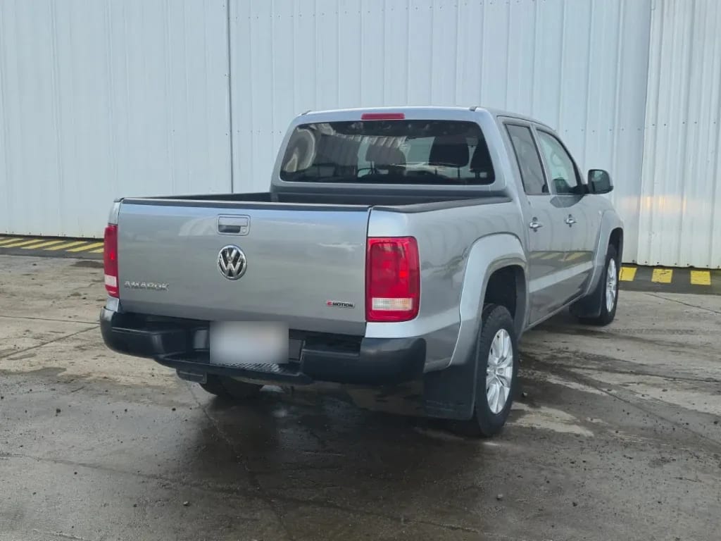 Volkswagen Amarok Dcab Tdi 4x4 Trendline 2.0 año 2023